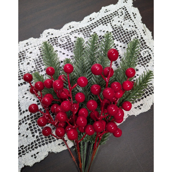10pcs Christmas Pine Needle w/Red Berries Stem Picks DIY Winter Wreath Crafts - Picture 1 of 7